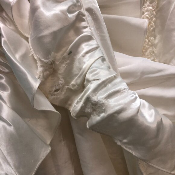 ZOMBIE Dead Corpse Bride, Halloween Wedding Dress, DAMAGED, Vintage Haunting - Picture 14 of 15